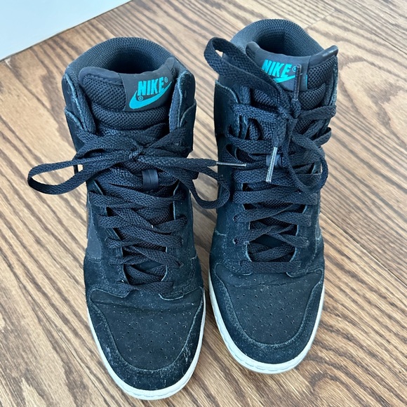 Nike black platform sneakers - size 7.5 - Picture 2 of 10